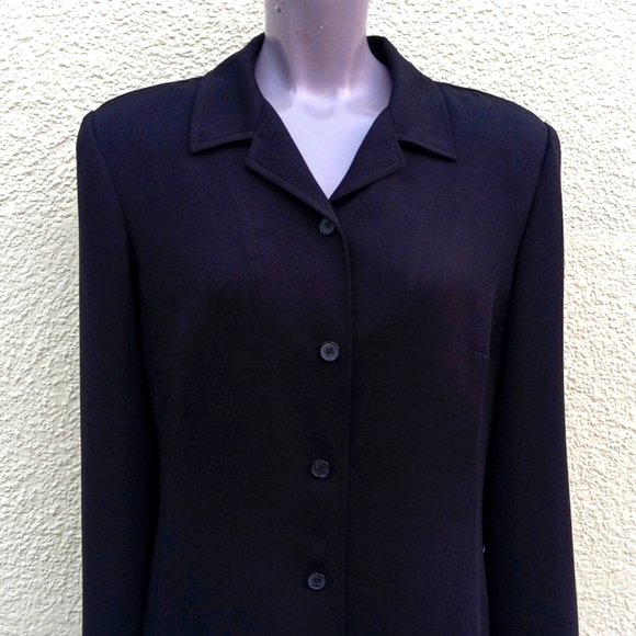 FIRST ISSUE LIZ CLAIBORNE LADIES BLACK (4) BUTTON JACKET/BLAZER (INDONESIA) - Picture 14 of 17
